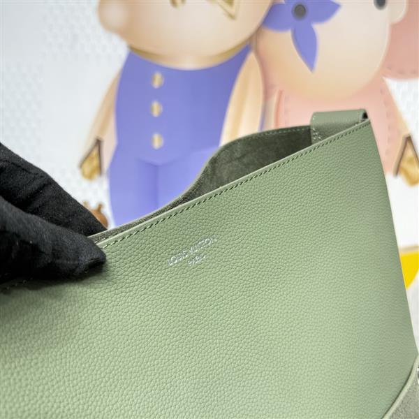 2026120182257760 270